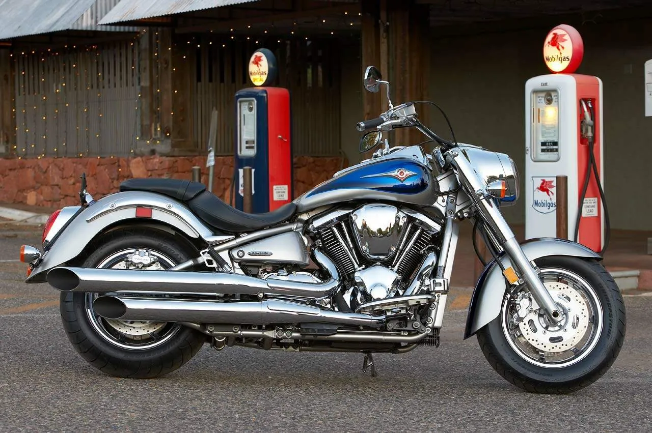 Kawasaki Vulcan 2000 Limited — two-tone paint, extra chrome and a silver frame